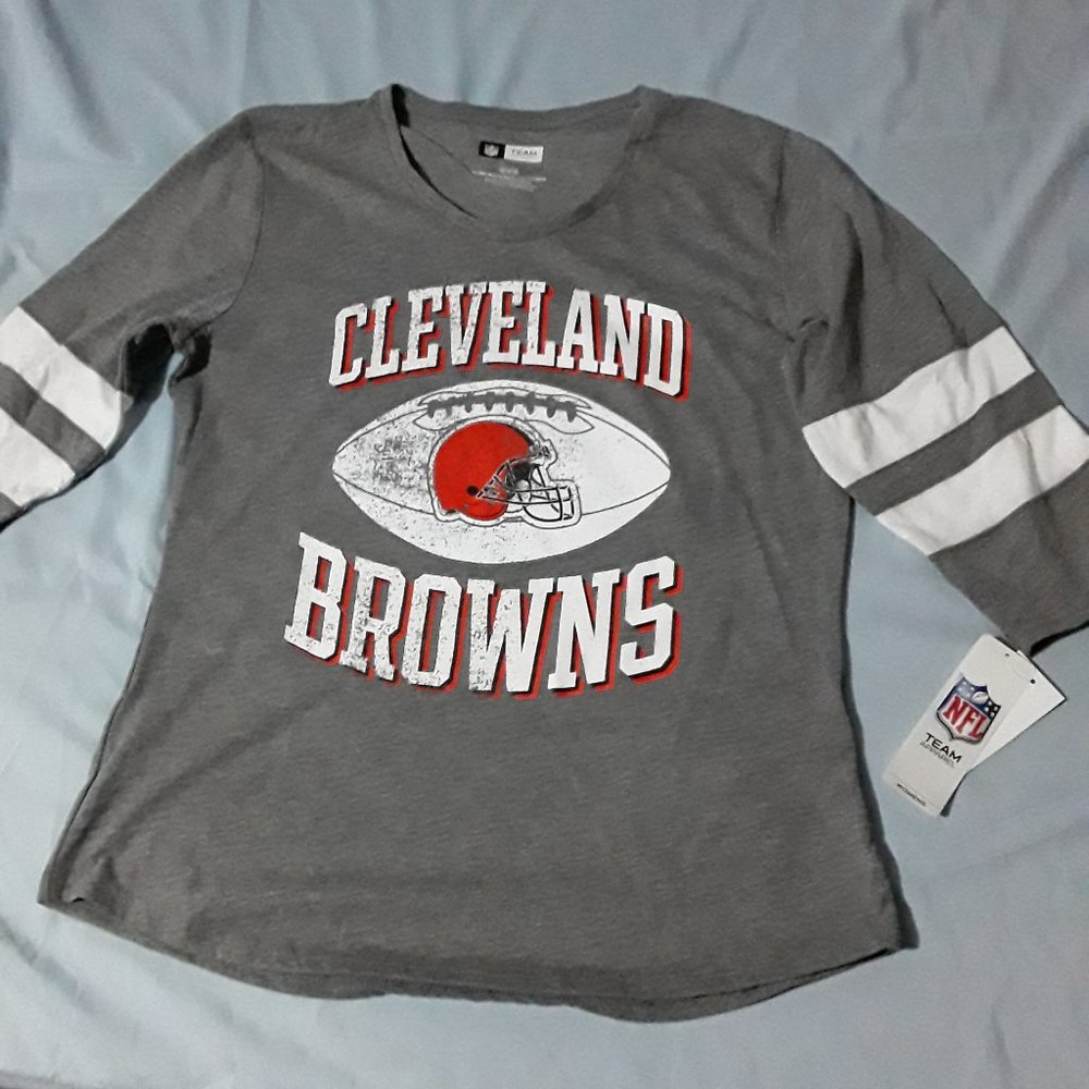 Womens Cleveland Browns 3/4 long sleeve T shirt Official NFL merch size S NWT